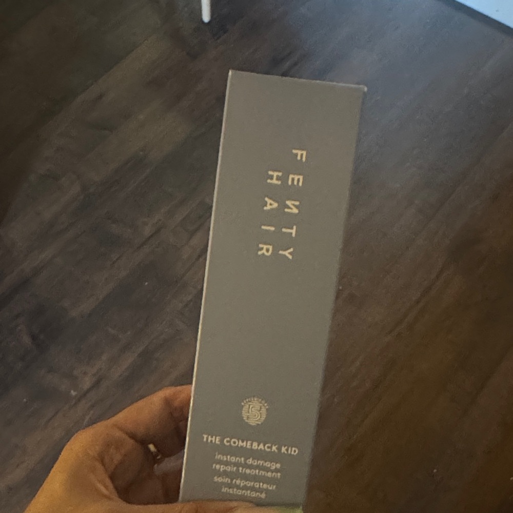 Fenty Hair The Comeback Kid Repair Treatment - Light Gray Box with Gold Text